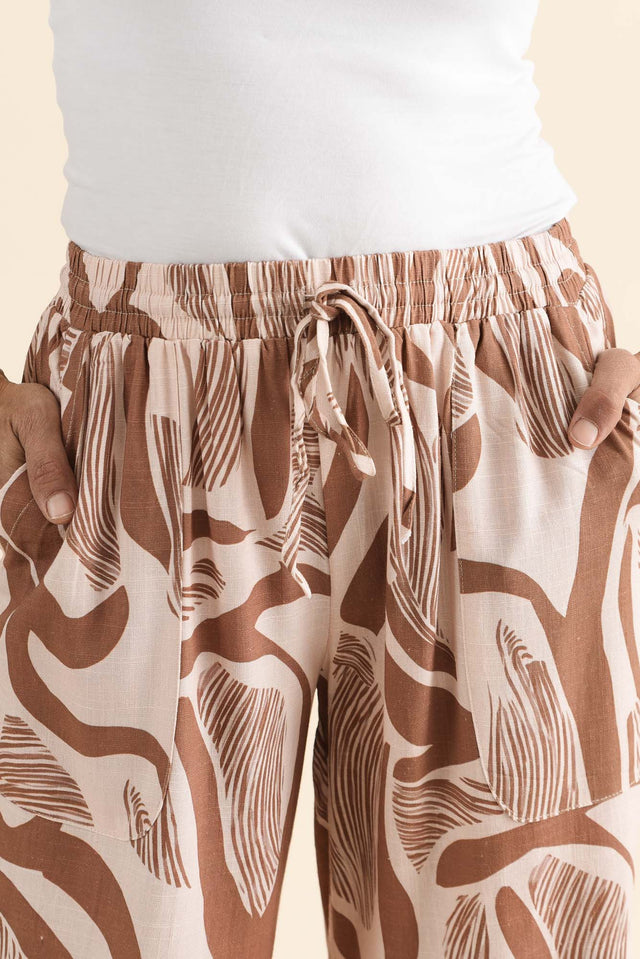 Minnelli Tan Abstract Linen Cotton Pants,brunette model,Close up of outfit,alt text|model:Cara image 5