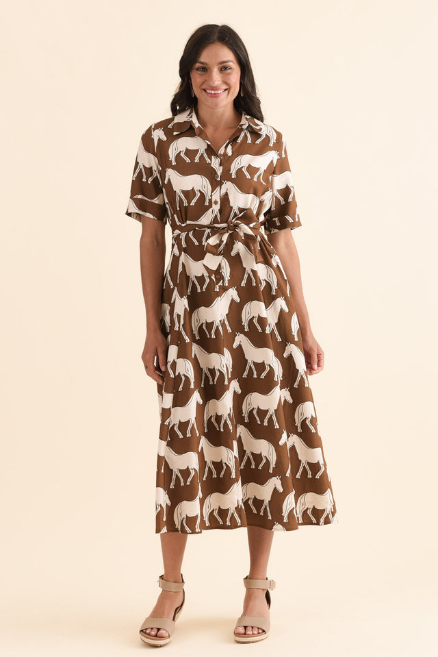 Molly Brown Horse Linen Shirt Dress,Full Body,Brunette model,alt text|model:Brontie image 6