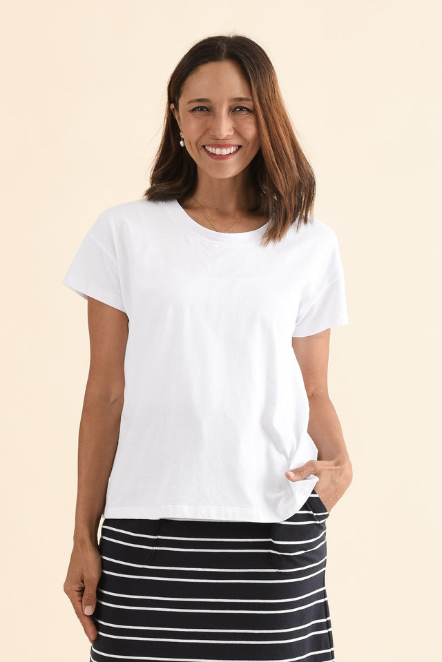 Monroe White Cotton Pleated Tee,Front,Brunette model,alt text|model:Cara image 1