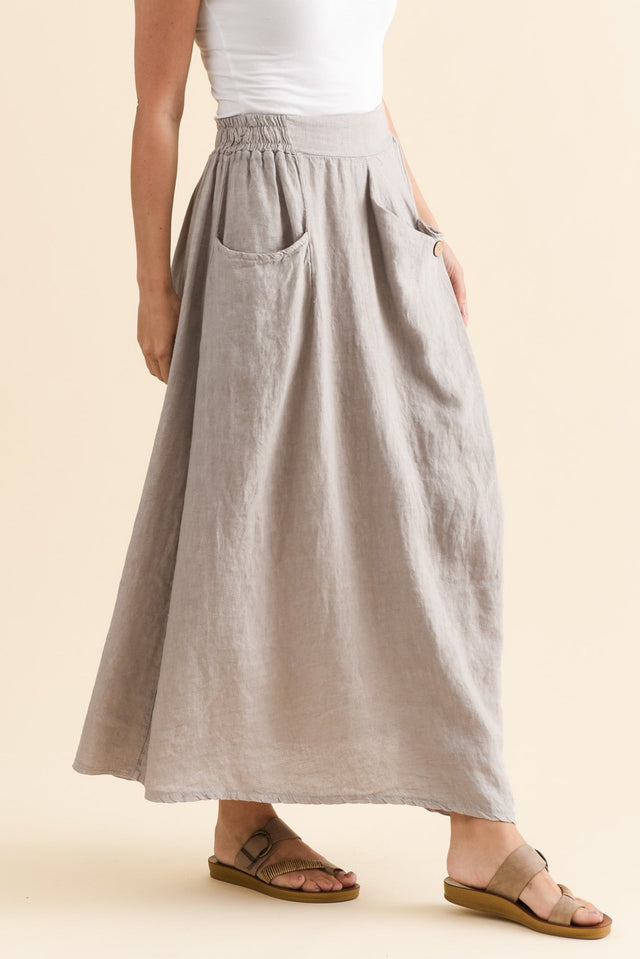 alt text|model:MJ image 4