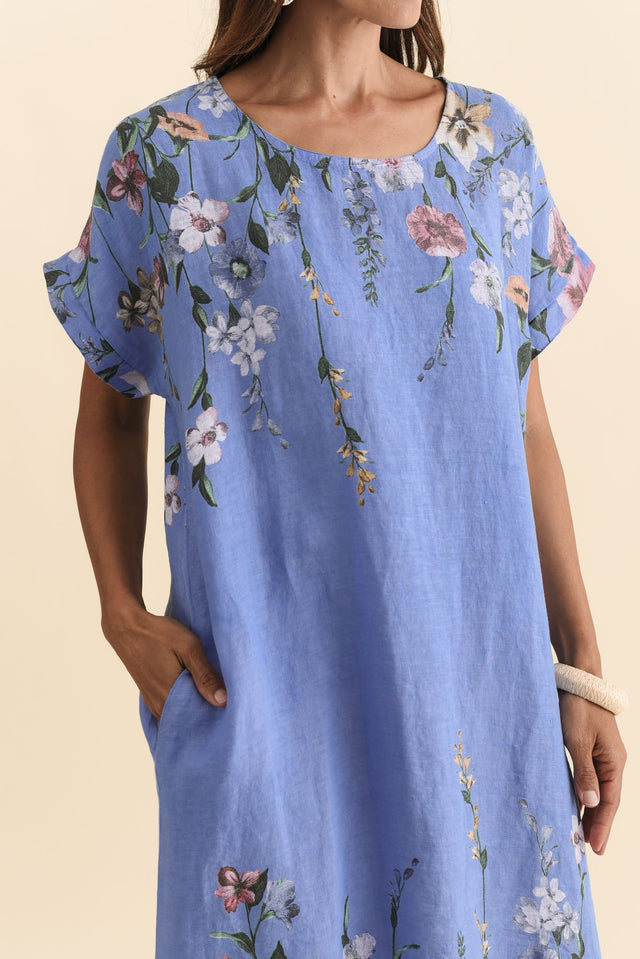 Morrison Blue Floral Linen Pocket Dress,Brunette model,alt text|model:Cara image 6