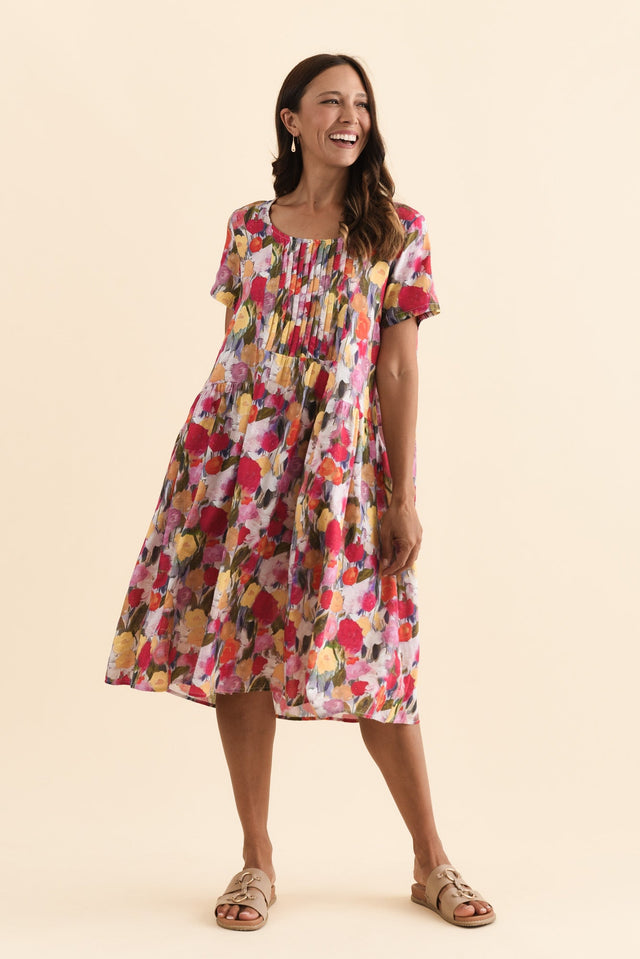 alt text|model:Cara image 1