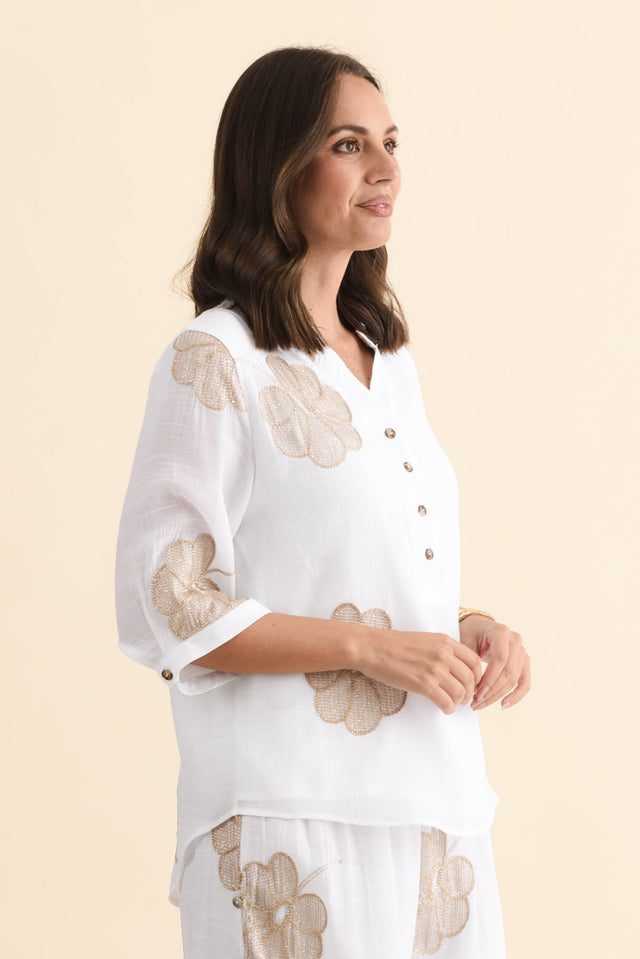 alt text|model:MJ image 4