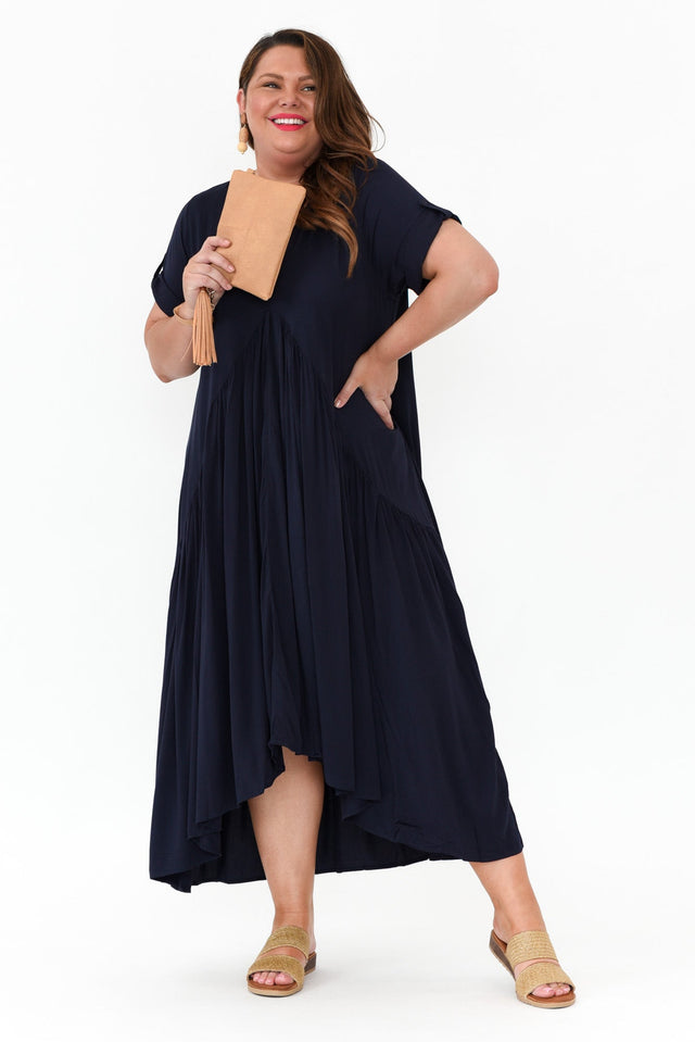 plus-size-sleeved-dresses,plus-size-below-knee-dresses,plus-size-maxi-dresses,plus-size,curve-dresses,plus-size-basic-dresses,facebook-new-for-you,plus-size-summer-dresses  alt text|model:Stacey image 8