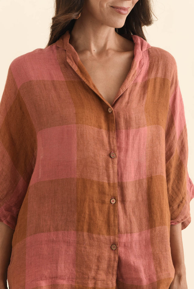 alt text|model:Cara image 6