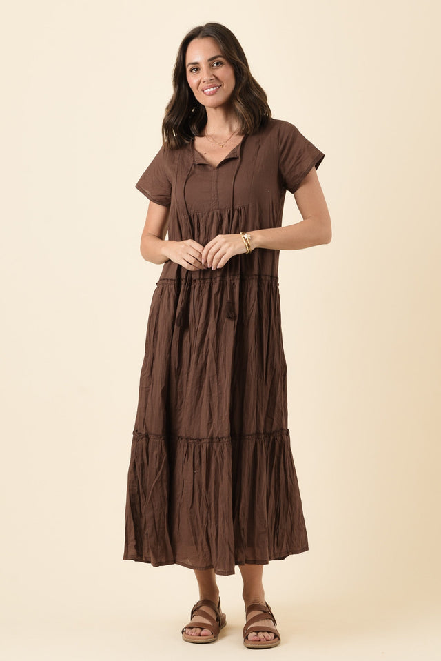 Nona Chocolate Crinkle Cotton Maxi Dress,Brunette model,alt text|model:MJ