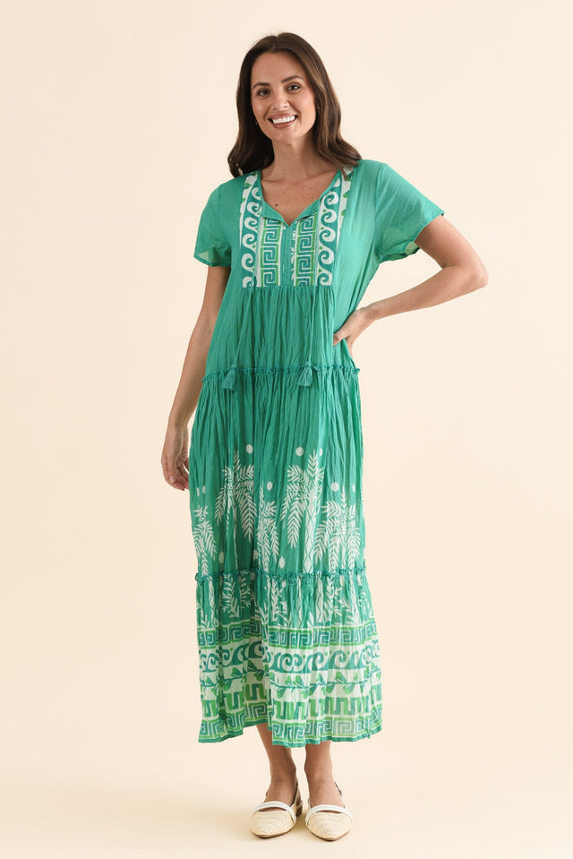 Nona Green Beach Crinkle Cotton Maxi Dress,Full Body,Brunette model,alt text|model:MJ image 7