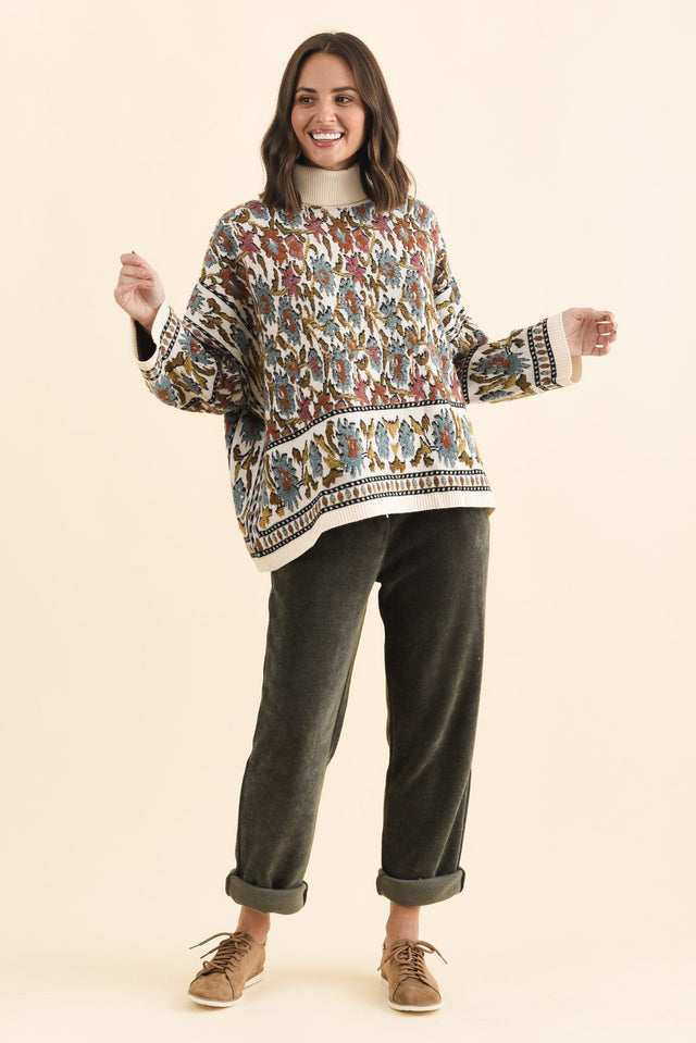 Nordin Cream Motif Knit Jumper,Brunette model,alt text|model:MJ image 7