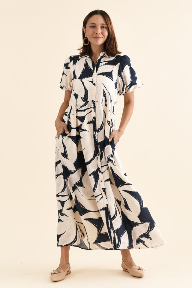 Nova Navy Floral Shirt Dress,brunette model,Full Outfit,alt text|model:Cara image 2