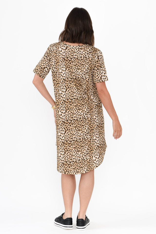 alt text|model:MJ image 6