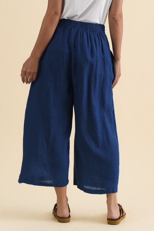 alt text|model:MJ image 5