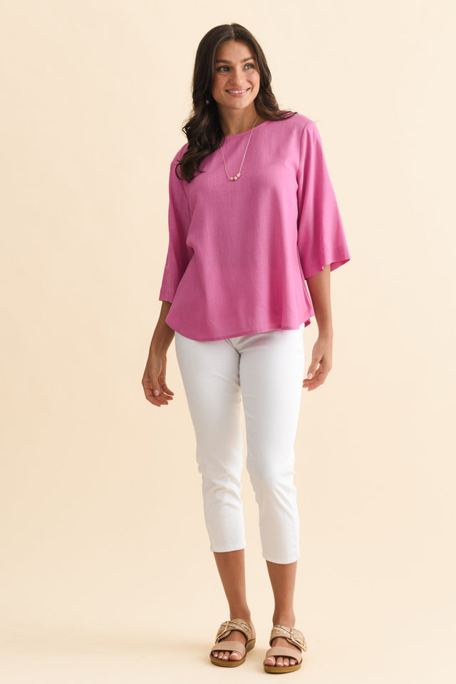 alt text|model:Brontie