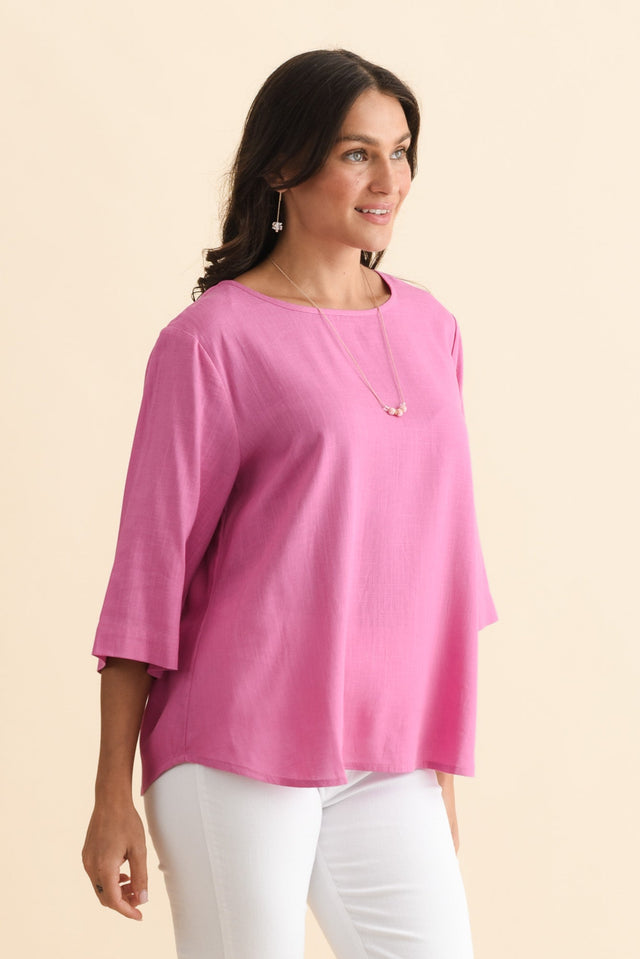 alt text|model:Brontie image 4