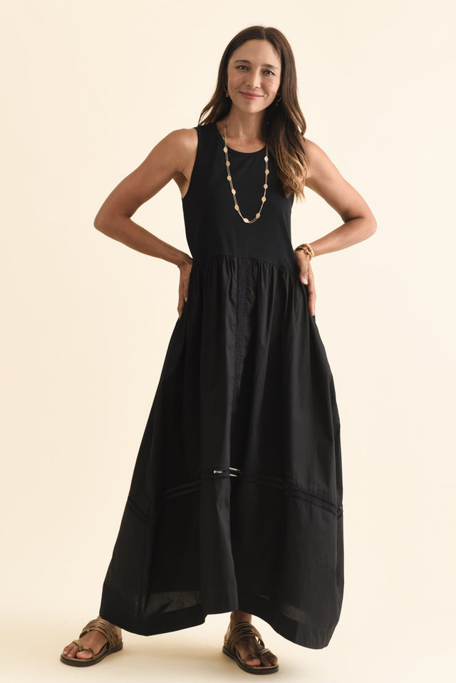 alt text|model:Cara image 7