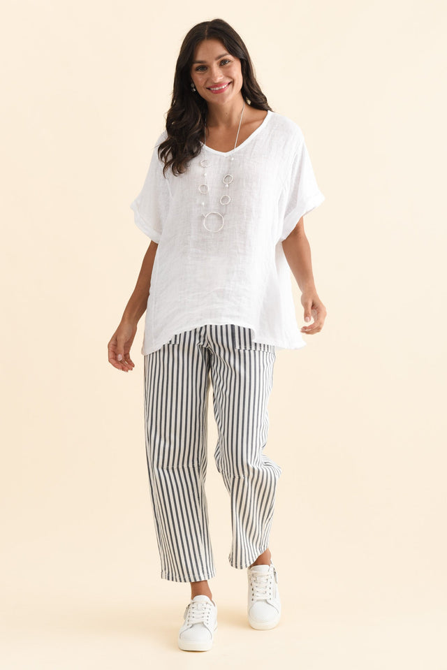 alt text|model:Brontie image 7