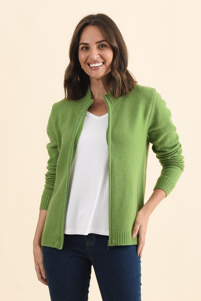 alt text|model:MJ image 1