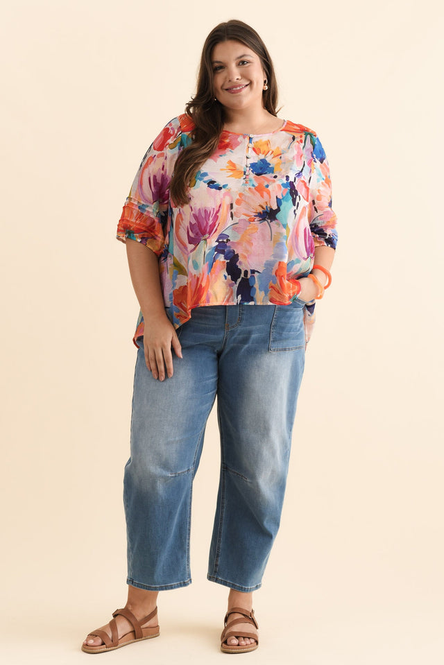 Paden Orange Floral Button Top,Brunette model,alt text|model:Gabby image 9
