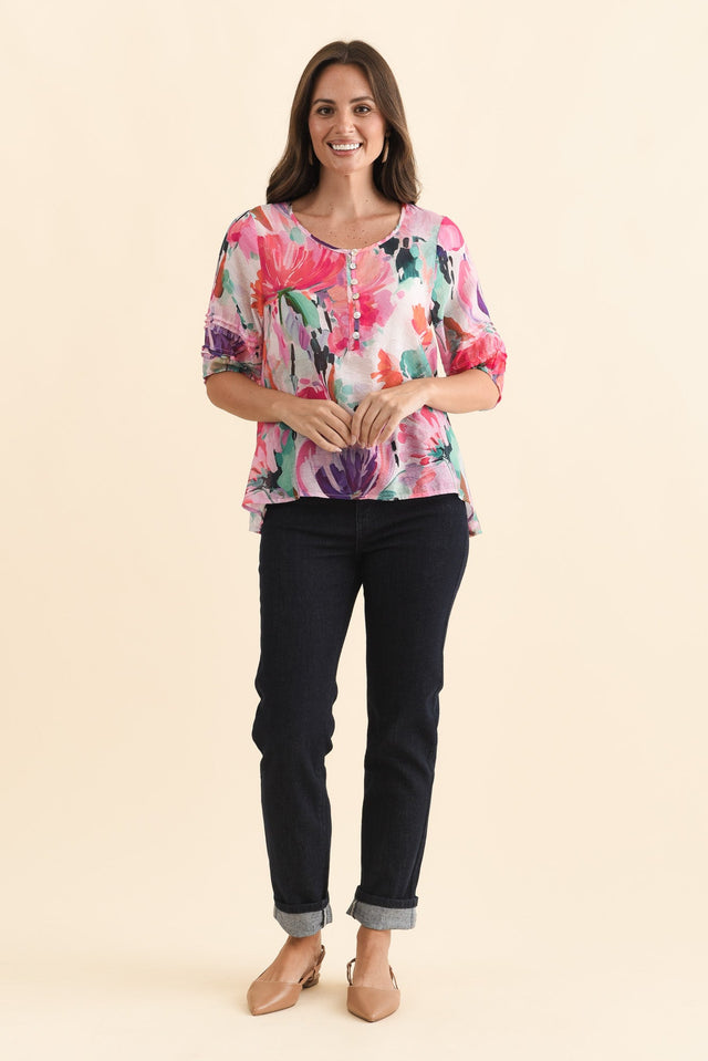 Paden Pink Floral Button Top,Brunette model,alt text|model:MJ image 7