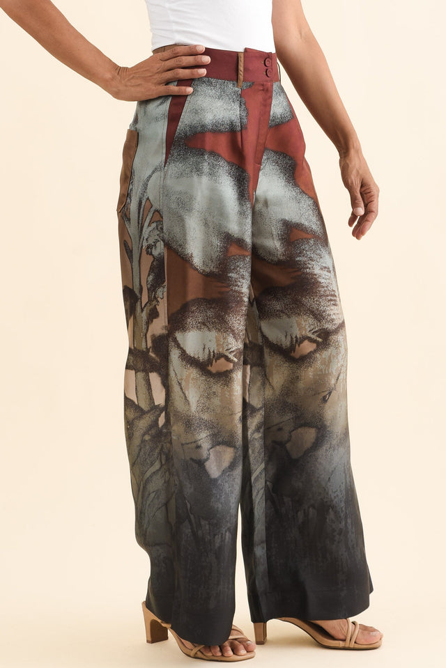 Palisades Mocha Floral Silk Wide Leg Pants,Brunette model,alt text|model:Cara image 4