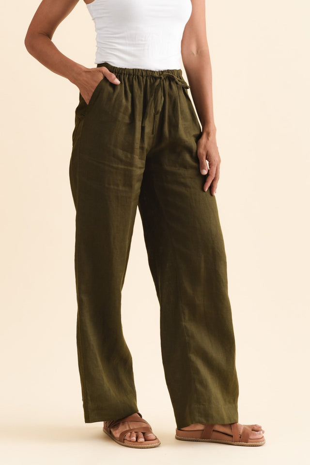 alt text|model:Cara image 4