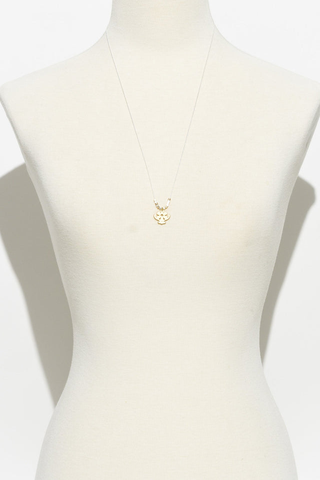 Petrina Gold Daisy Pendant Necklace