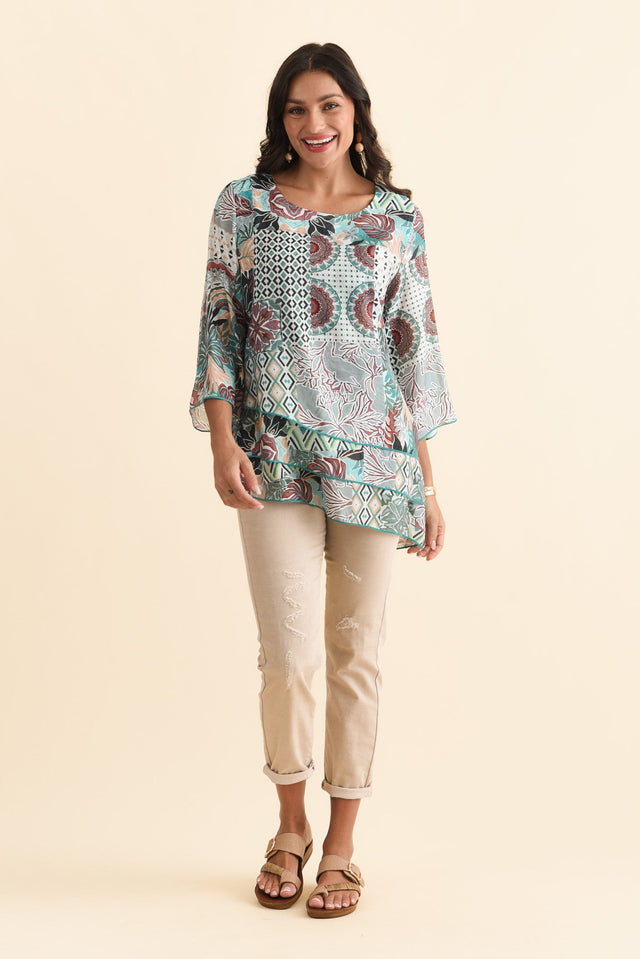 alt text|model:Brontie image 2