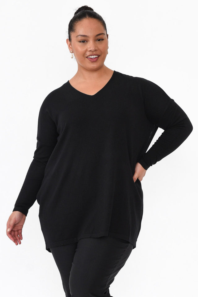 plus-size,curve-basics,curve-tops,plus-size-basic-tops,plus-size-winter-clothing,curve-knits-jackets,plus-size-jumpers,facebook-new-for-you alt text|model:Maiana;wearing:L/XL
