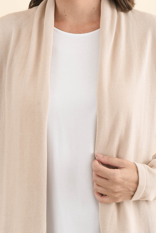 Primrose Natural Cotton Drape Cardigan,Brunette model,alt text|model:MJ image 7