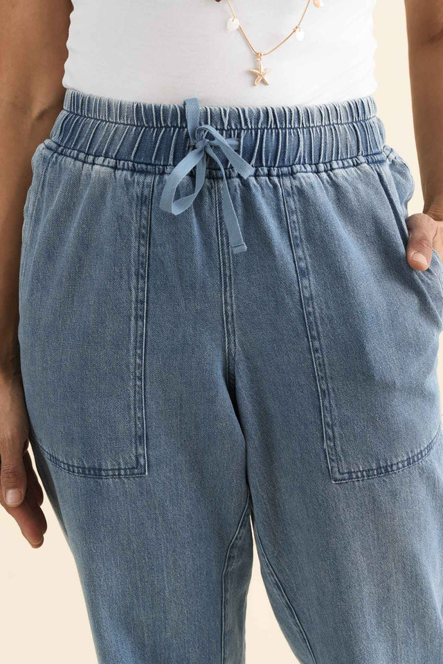 Quinn Blue Cotton Jogger Pants,brunette model,Close up of outfit,alt text|model:Cara image 5