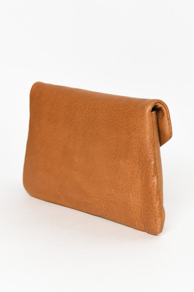 Quinn Tan Leather Purse