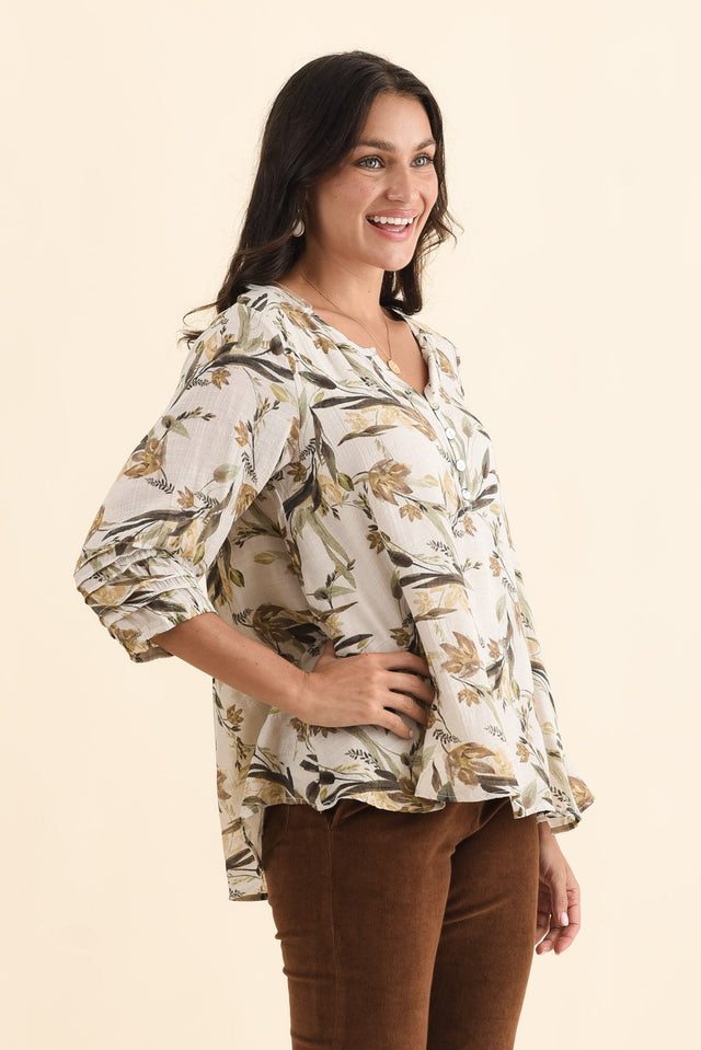 Ramirez Beige Flower Button Top,Brunette model,alt text|model:Brontie image 5