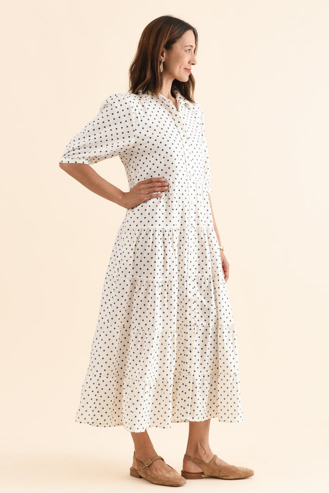 Raymond Navy Diamond Linen Button Dress,Side,Brunette model,alt text|model:Cara image 3