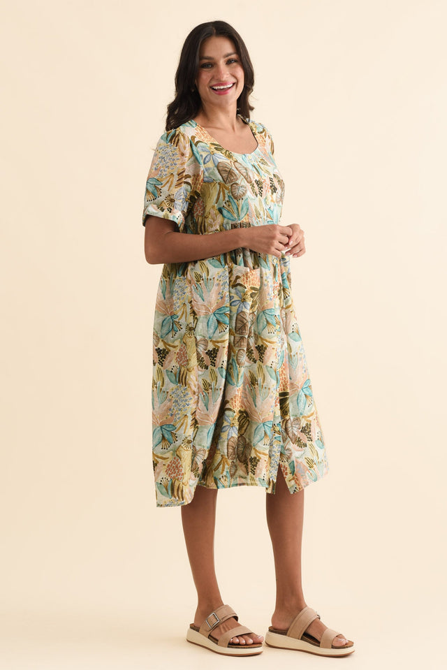 alt text|model:Brontie image 4