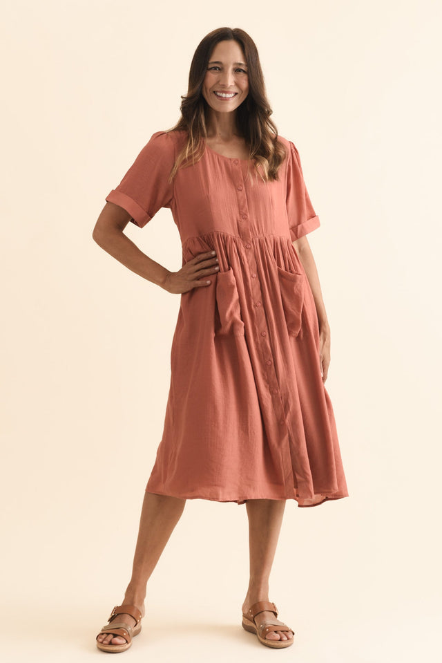 alt text|model:Cara image 3