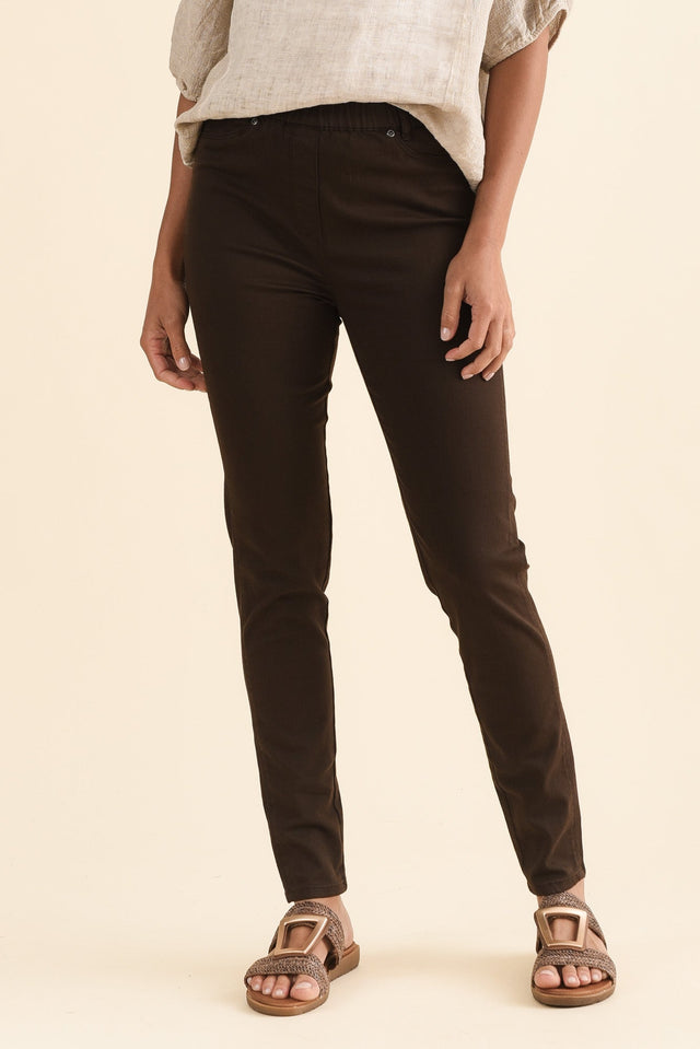 Reed Chocolate Stretch Cotton Pants,Front,Brunette model,alt text|model:Brontie