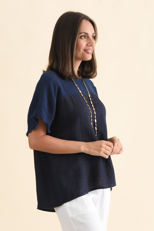 Remo Navy Linen Frayed Top,Brunette model,alt text|model:MJ image 4