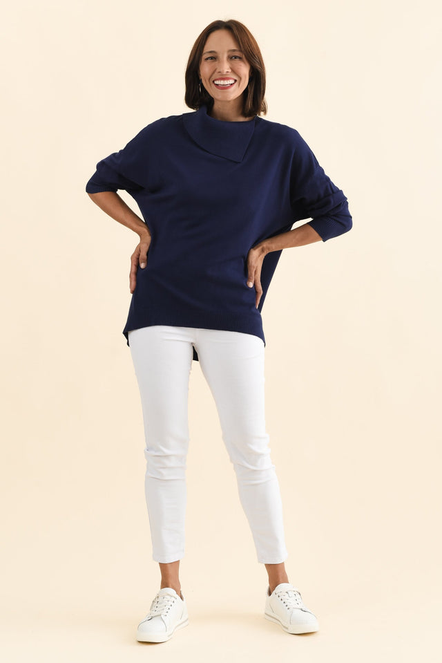 alt text|model:Cara image 7