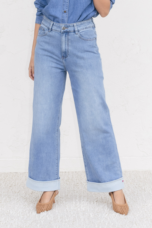 Deb Mid Blue Denim Wide Leg Jeans,brunette model,Lifestyle