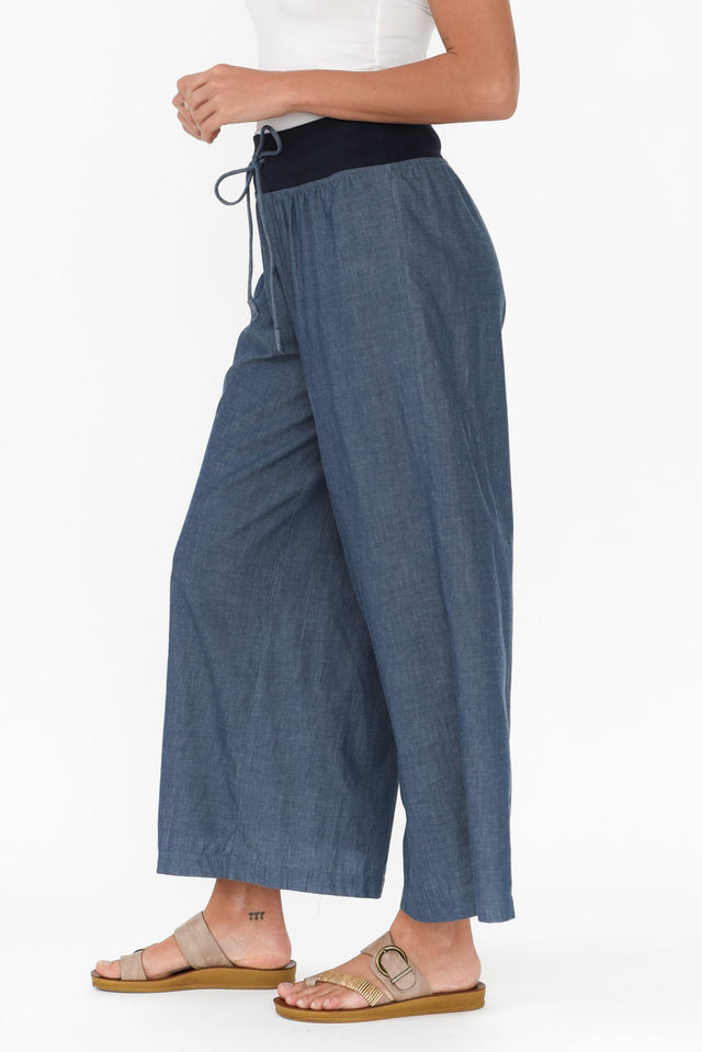 alt text|model:Brontie image 5