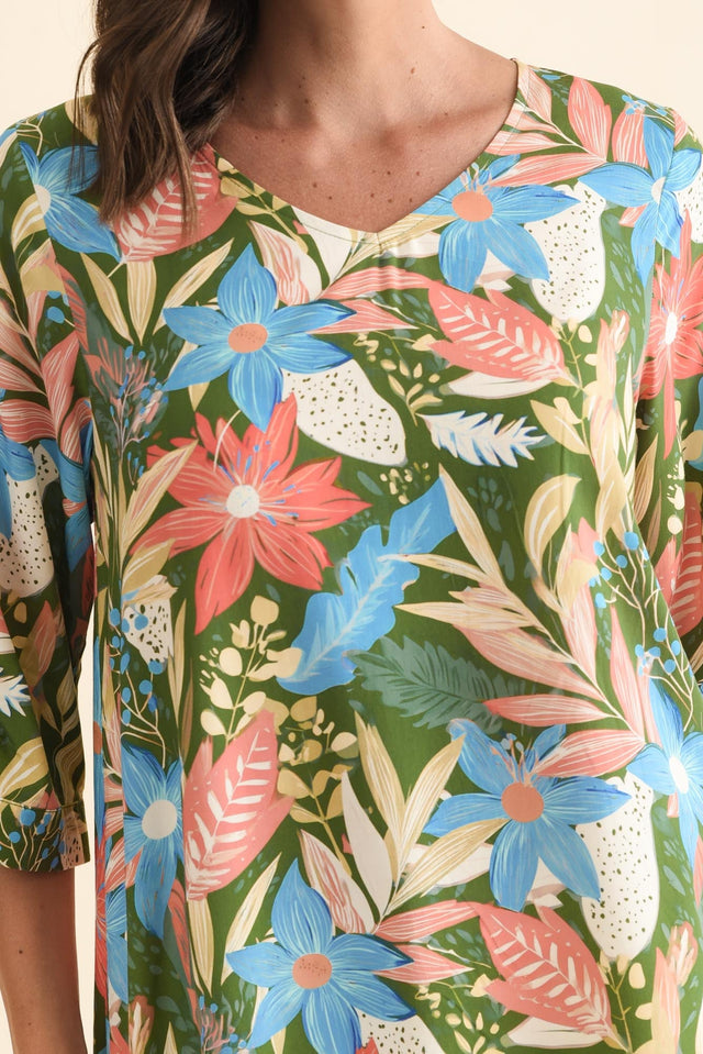 alt text|model:MJ image 5