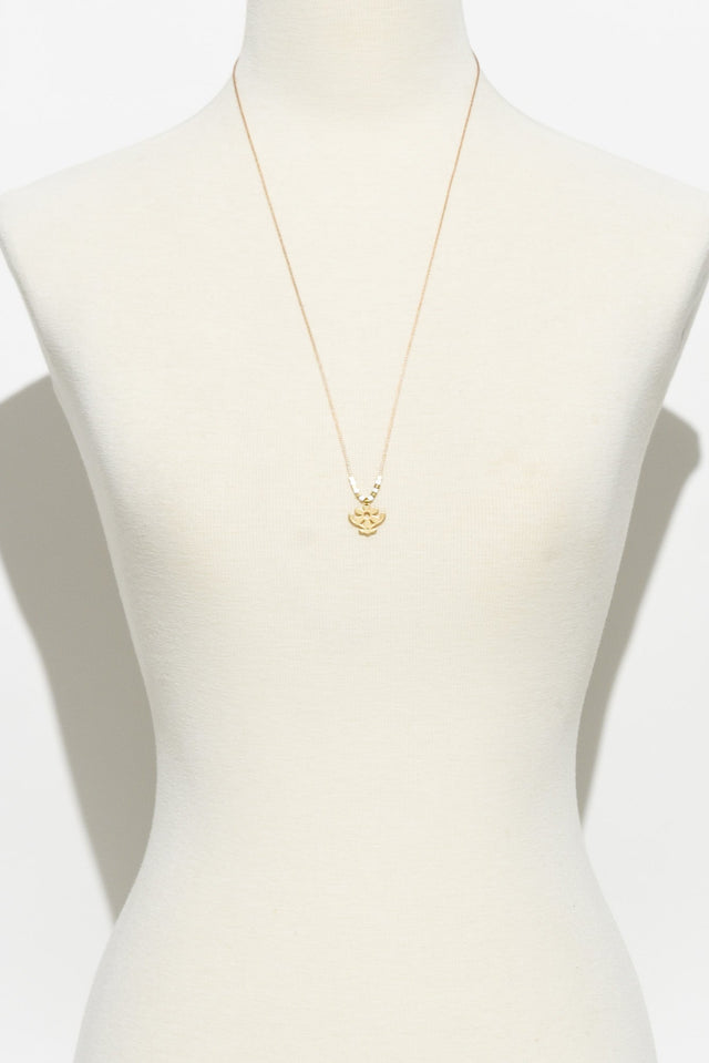 Riya Gold Daisy Pendant Necklace