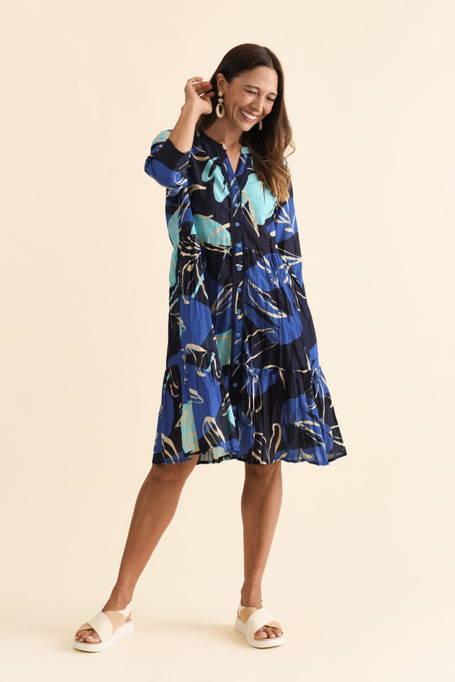 alt text|model:Cara image 6