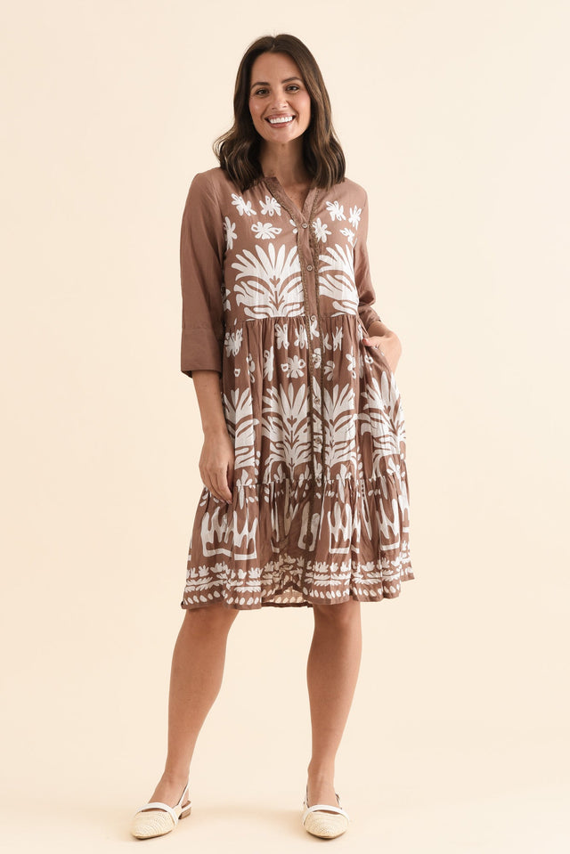 Romy Mocha Beach Crinkle Cotton Dress,Full Body,Brunette model,alt text|model:MJ