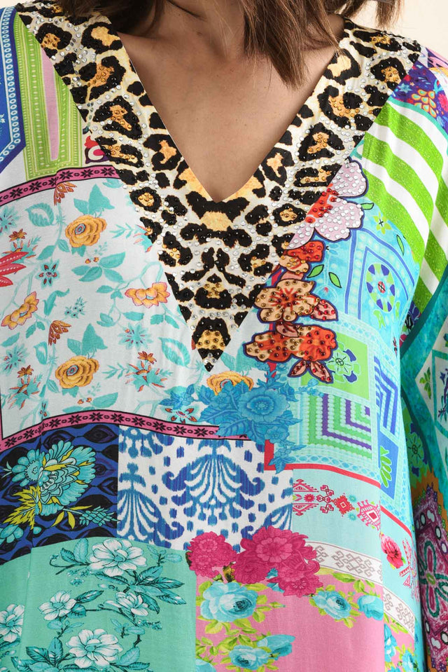 Rosanne Green Mosaic Kaftan,Detail,Brunette model,alt text|model:Cara image 5