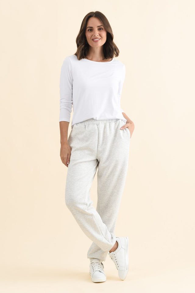 Sabi Grey Relaxed Sweatpants,Brunette model,alt text|model:MJ image 8