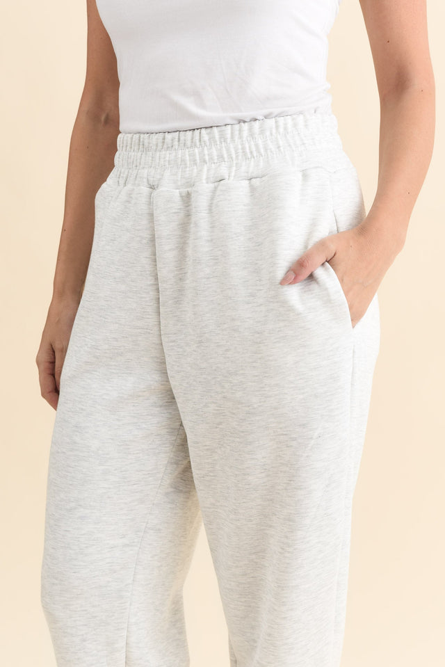 Sabi Grey Relaxed Sweatpants,Brunette model,alt text|model:MJ image 7