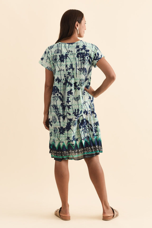 Sabina Navy Dandelion Crinkle Cotton Dress,Brunette model,alt text|model:Cara image 4