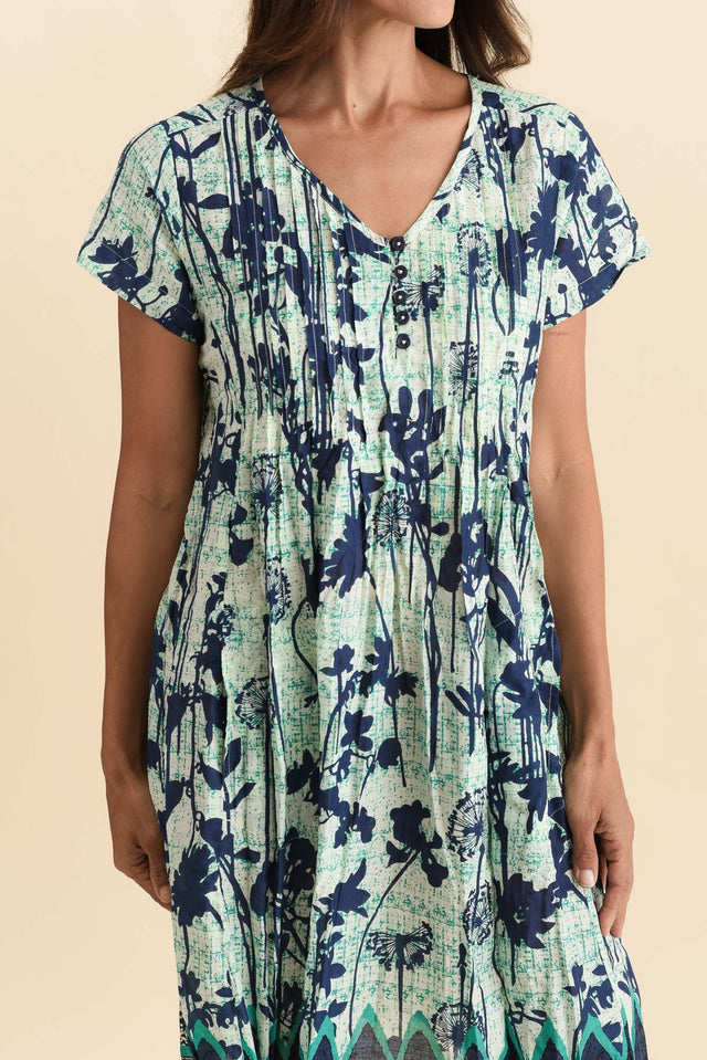 Sabina Navy Dandelion Crinkle Cotton Dress,Brunette model,alt text|model:Cara image 5