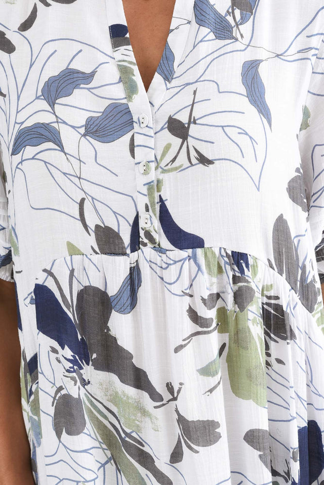Sambo Blue Garden Button Dress,Detail,Brunette model,alt text|model:Brontie image 5