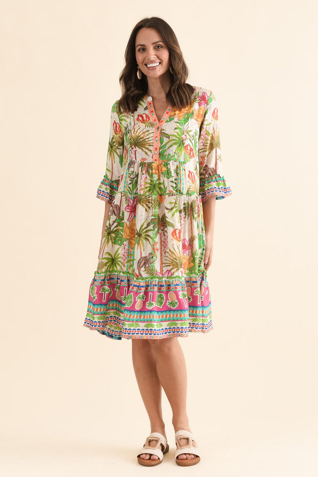 Sandy Green Palm Pocket Dress,Full Body,Brunette model,alt text|model:MJ image 2